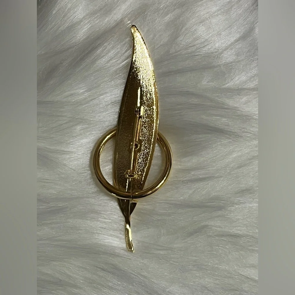 Vintage Mother Mary Prayer Brooch